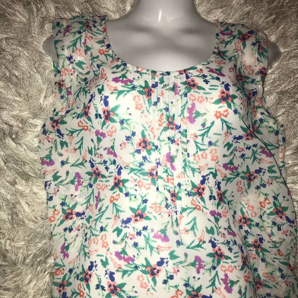 Gap shirt size M